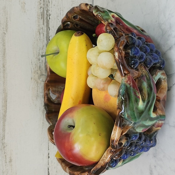 MURZTAL MID-CENTURY "RARE" MAJOLICA SCULPTED FRUIT BOWL - Picture 7 of 7